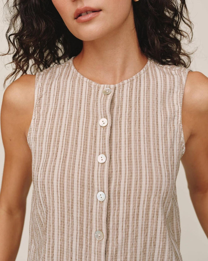 Bella Dahl Sleeveless Button Front Top