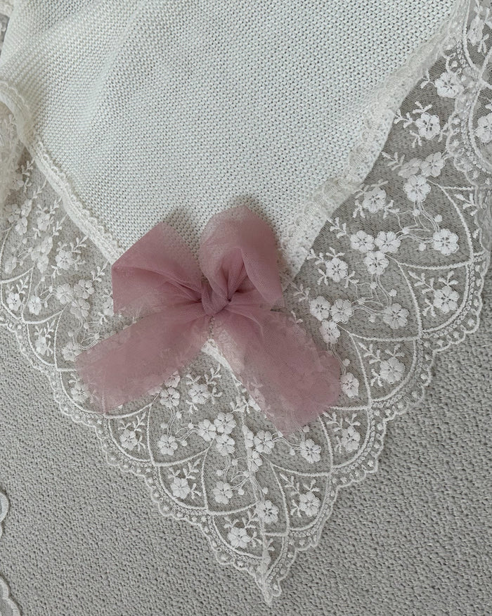 Alice Luxe Cream with Dusty Pink Tulle Bow Knitted Blanket