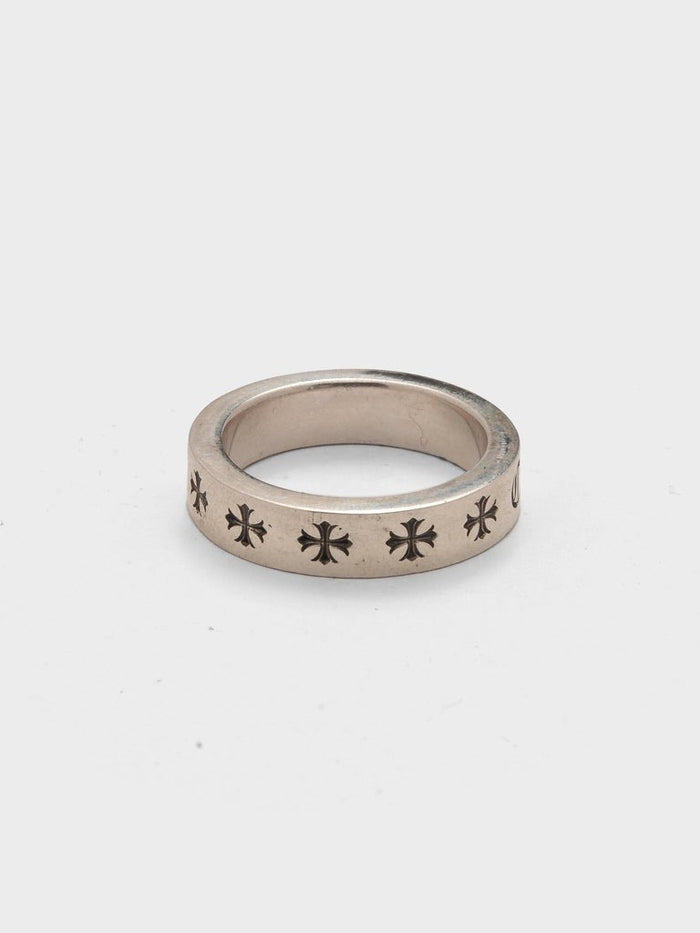 Chrome Hearts Wedding Ring – ring front view