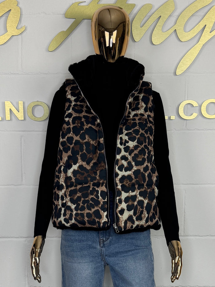Reversible Leopard Gillet